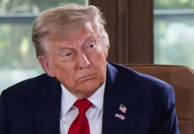 Trump ameaça Rússia com tarifa de 100% se não acabar guerra com a Ucrânia