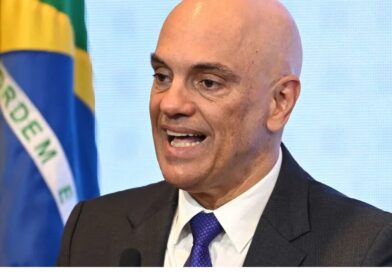 Moraes vota para condenar Bolsonaro por tentativa de golpe de Estado
