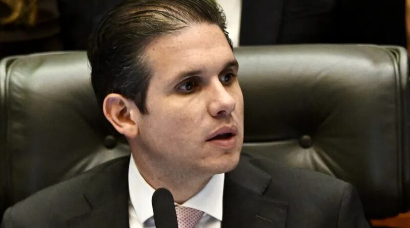 PT diz que vai à Justiça contra manobra do centrão e é ironizado por presidente da Câmara