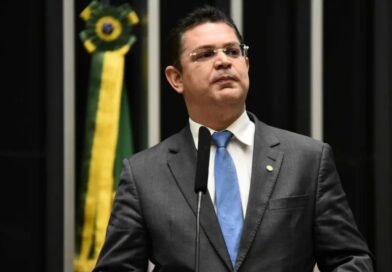 Líder do PL na Câmara diz que articula no STF para evitar que anistia seja barrada