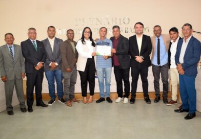 Câmara de Vereadores de Baixa Grande, entrega Moção de Aplauso a Joilson do Hospital Câmara de Vereadores de Baixa Grande, entrega Moção de Aplauso a Joilson do Hospital