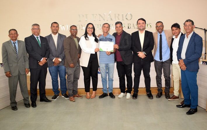 Câmara de Vereadores de Baixa Grande, entrega Moção de Aplauso a Joilson do Hospital Câmara de Vereadores de Baixa Grande, entrega Moção de Aplauso a Joilson do Hospital