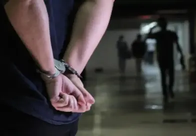 Policias cumprem mandado de prisão em Baixa Grande