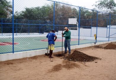 Iniciada a obra de cobertura na Quadra da Escola Evandro Miranda, em Baixa Grande