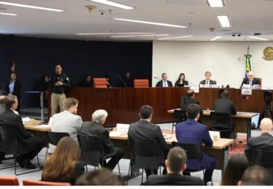 STF rejeita recurso e mantém condenação de Bolsonaro na trama golpista STF rejeita recurso e mantém condenação de Bolsonaro na trama golpista