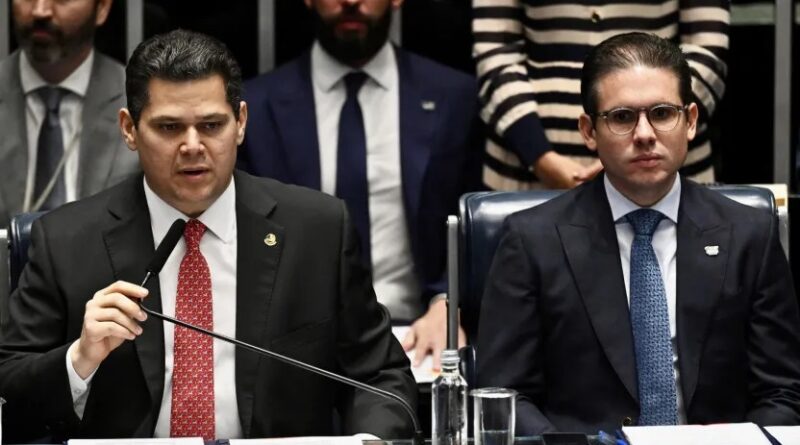 Senado prepara nova lei sobre impeachment de ministro do STF para rebater decisão de Gilmar