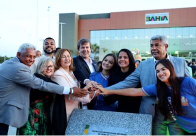 Governo do Estado inaugura Teatro Central da UEFS e amplia espaço cultural e acadêmico no campus
