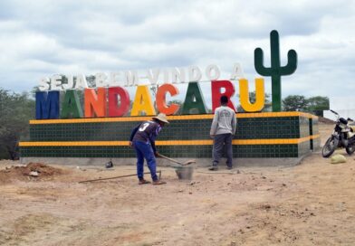 Prefeitura de Baixa Grande inicia implantação de letreiro moderno de boas-vindas nos povoados